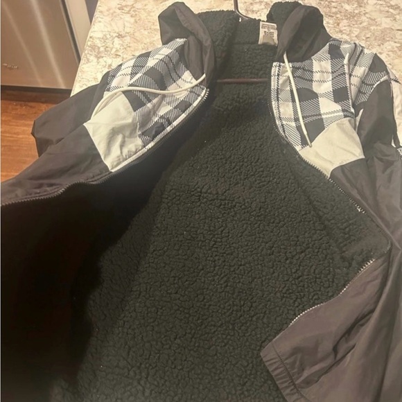 VS PINK Sherpa lined Plaid Jacket M/L - Picture 6 of 10